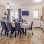 4 Bedroom Gorgeous Home In Vrsi * Vrsi