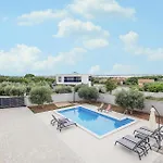 4 Bedroom Gorgeous Home In Vrsi * Vrsi