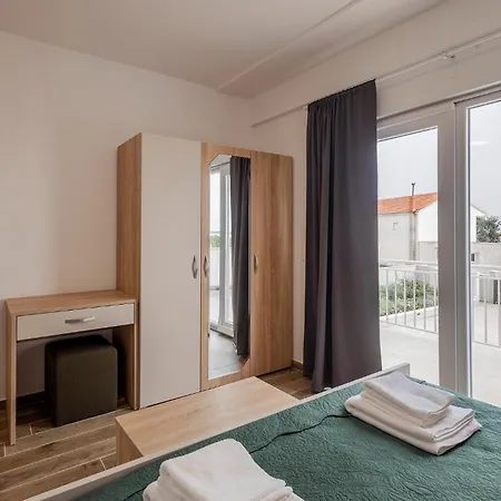 Pet Friendly Home In Vrsi *