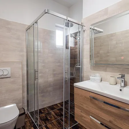 Pet Friendly Home In Vrsi Vrsi