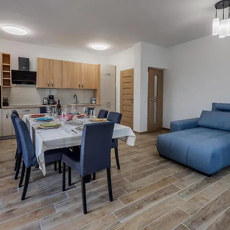 Pet Friendly Home In Vrsi Vrsi