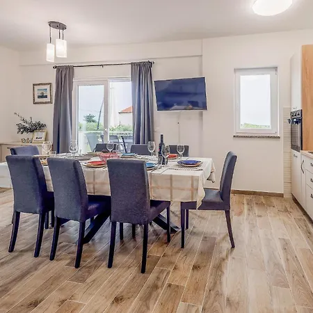 Pet Friendly Home In Vrsi * Vrsi