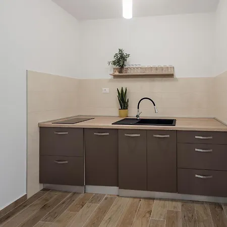 Pet Friendly Home In Vrsi Vrsi