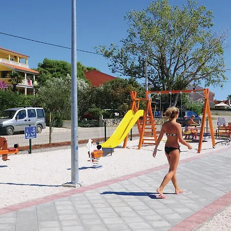 Pet Friendly Home In Vrsi